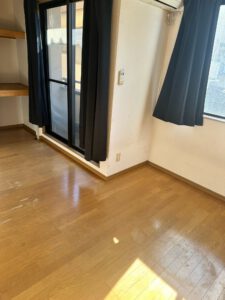 宇都宮市で施設様よりお部屋の片付け清掃のご依頼 | 20代男性の不用品回収・片付け作業写真