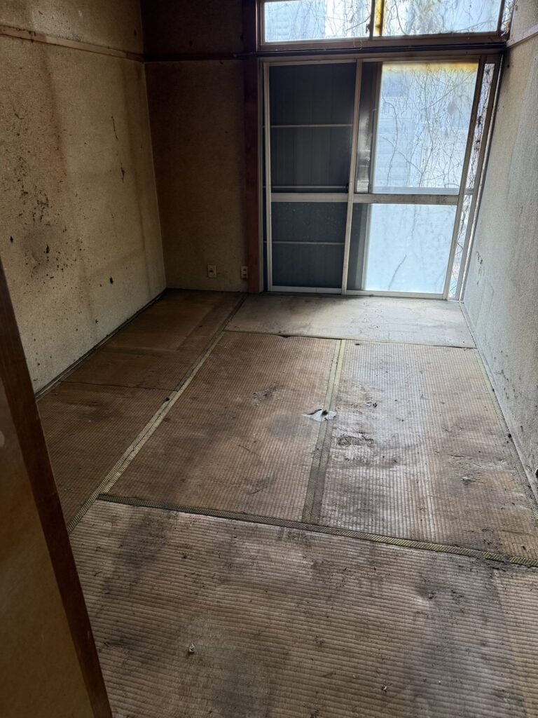 マンションオーナー様からの残置物撤去作業の御依頼を受けました | 宇都宮市在住70代男性
