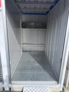 施設入居をきっかけに決断したレンタル倉庫の片付け|70代女性のご家族からのご依頼の不用品回収・片付け作業写真